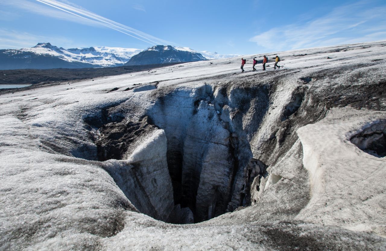 Exploring the glacial sculptures